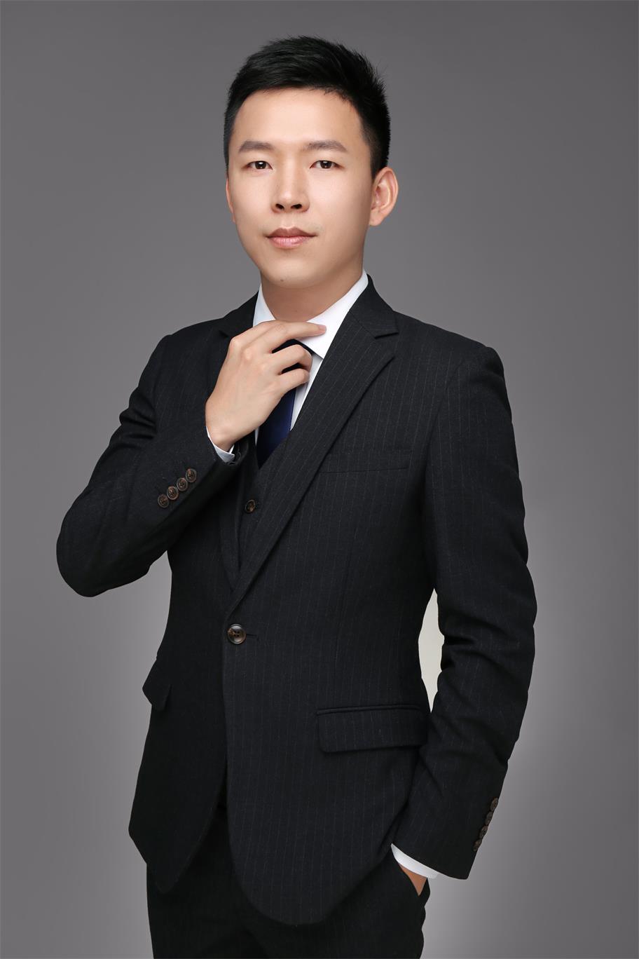邱鲁意 创意策略总监